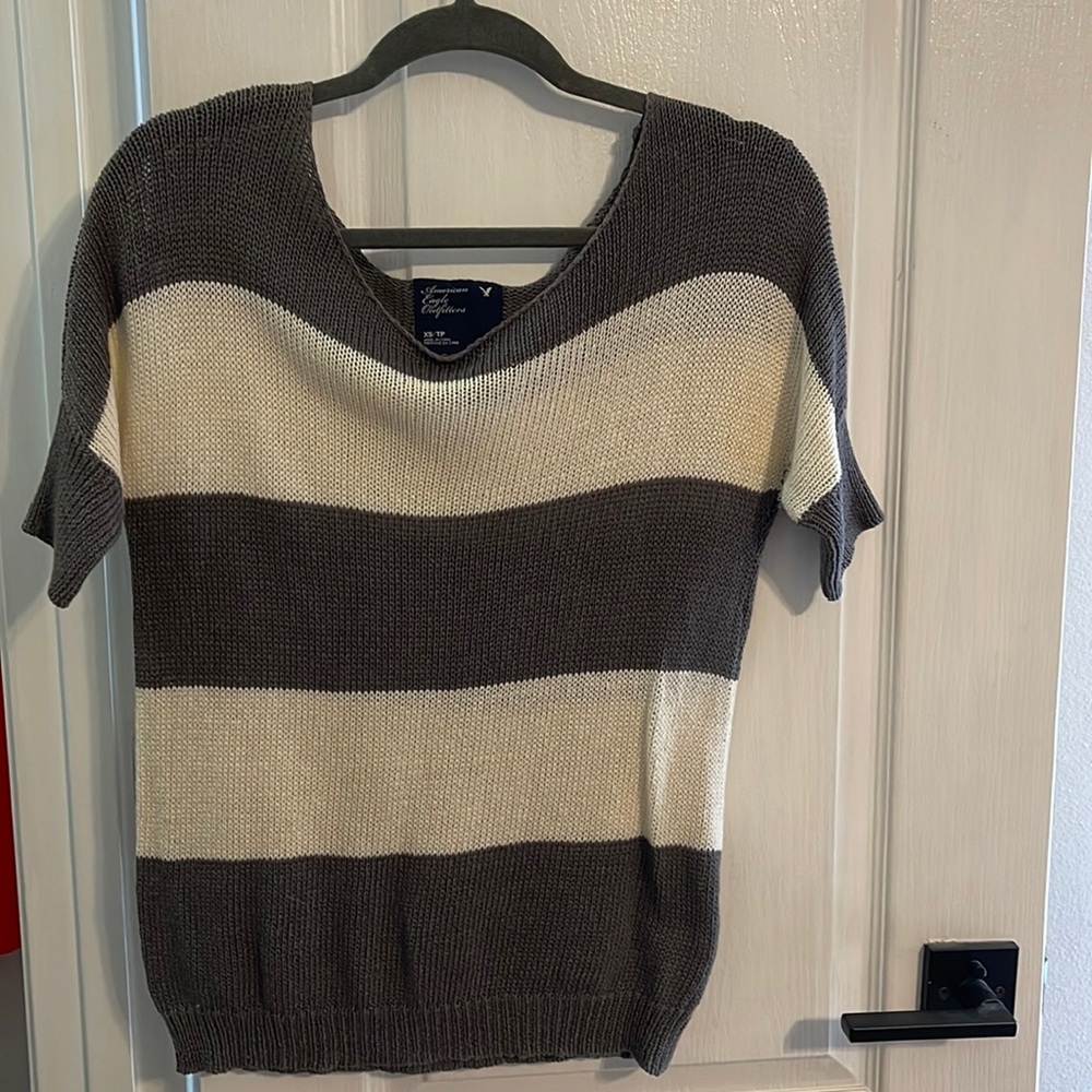 American Eagle Sweater